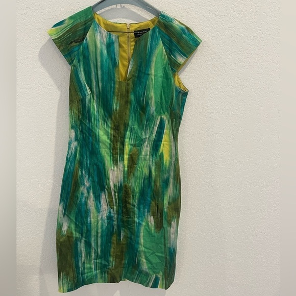 TAHARI Green shade Dress size 2 - Picture 1 of 5